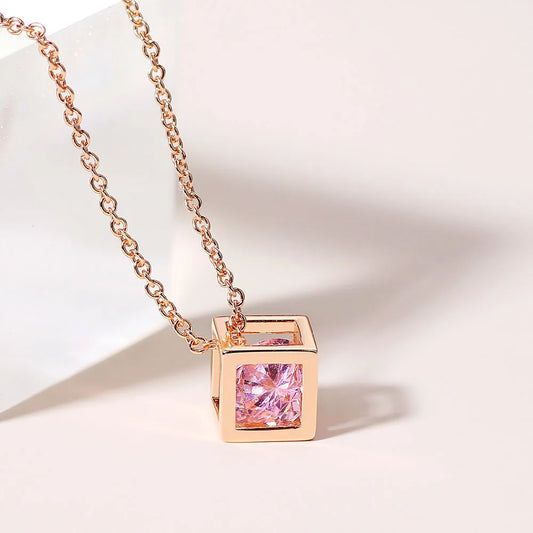 Collier cube coloré